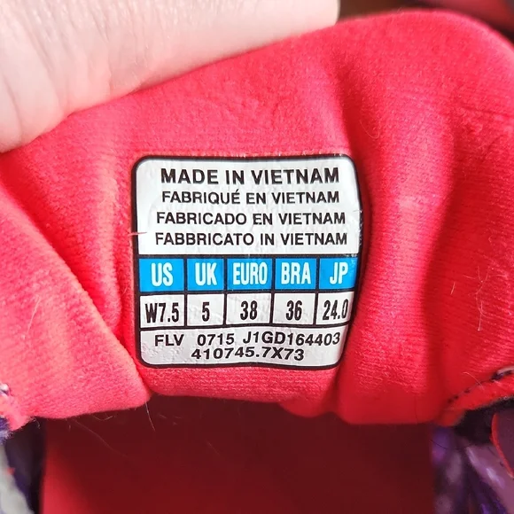 Mizuno Women's Athletic Shoes in Purple and Coral - Picture 2 of 5